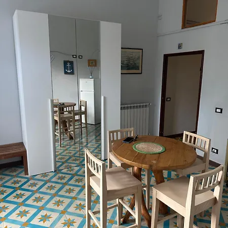 L'acciuga 3* La Spezia